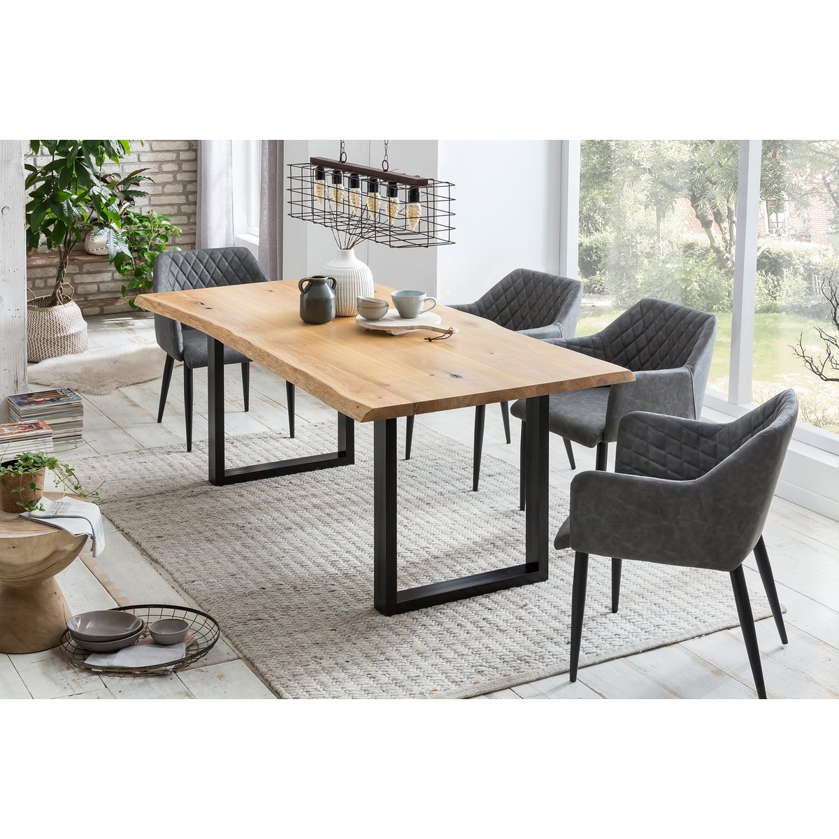 Massief Eikenhouten Eettafel met Boomrand en Zwart U-frame 160 cm - Afbeelding 4