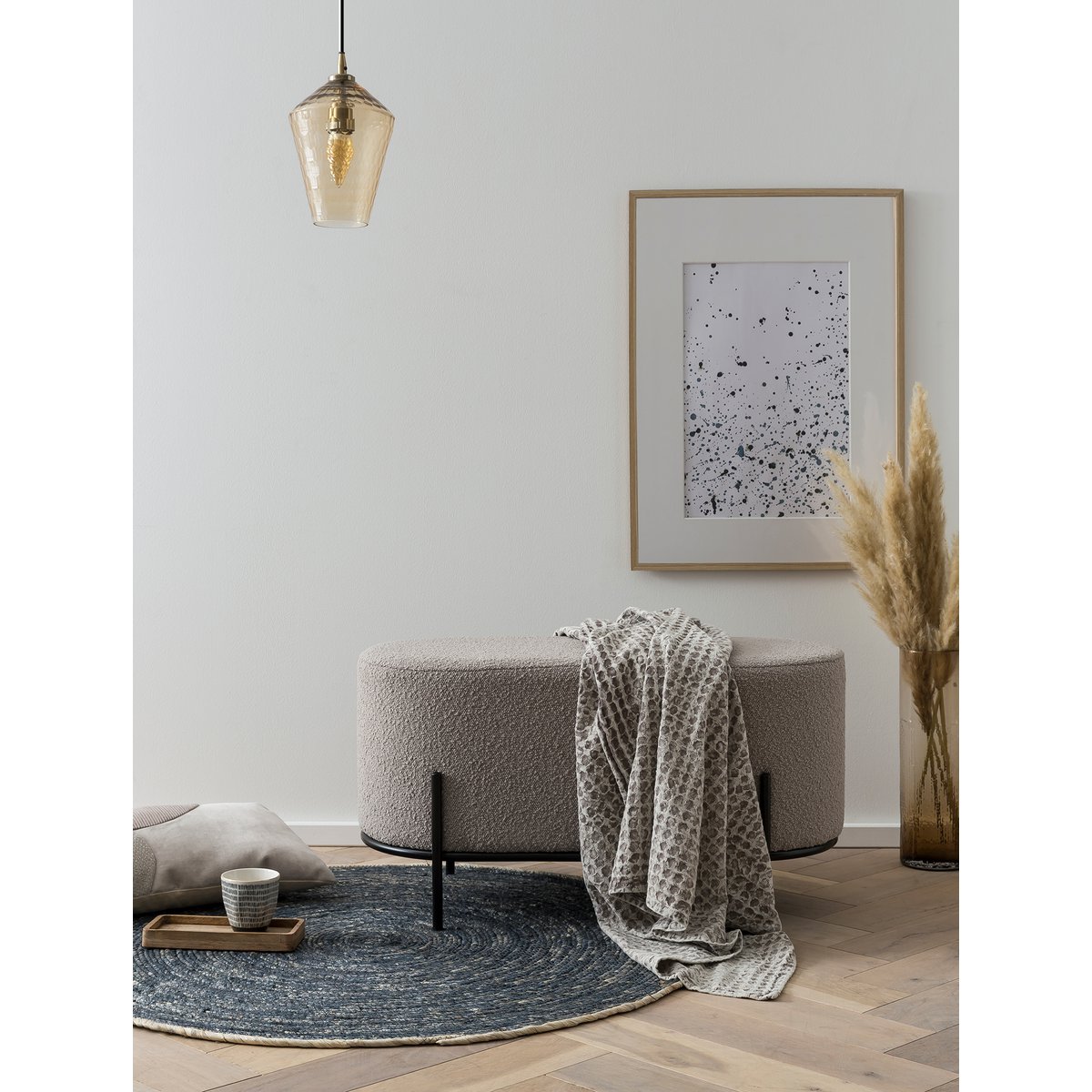 Bouclé Poef met Zwart Metalen Onderstel - Afbeelding 3