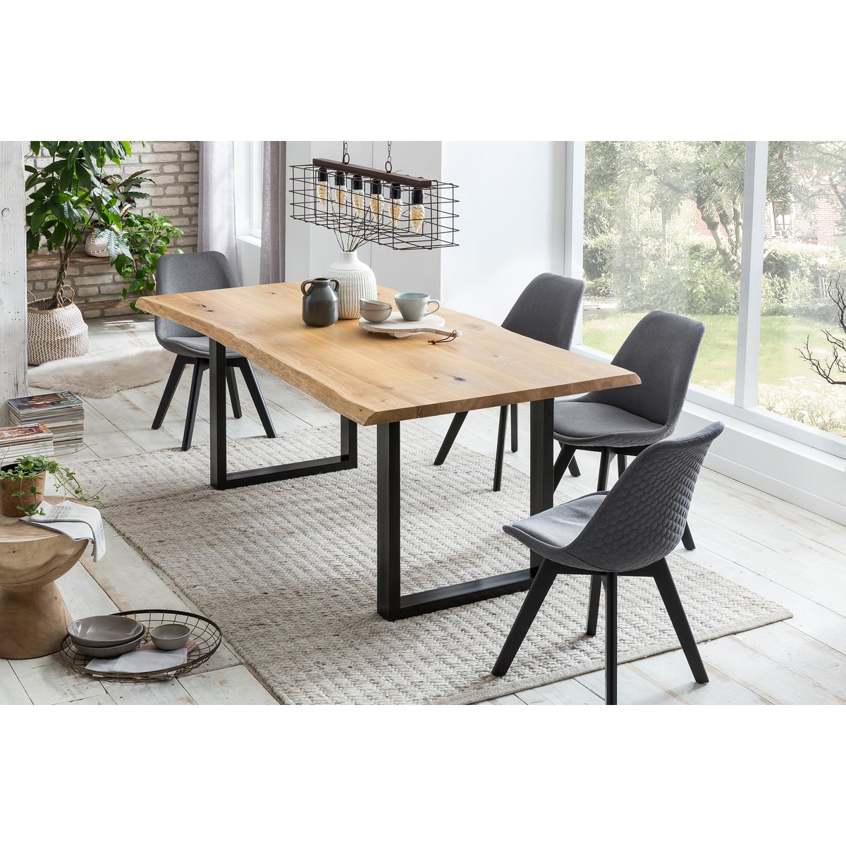 Massief Eikenhouten Eettafel met Boomrand en Zwart U-frame 160 cm - Afbeelding 6