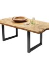 Eettafel met massief houten blad en zwart ijzeren frame